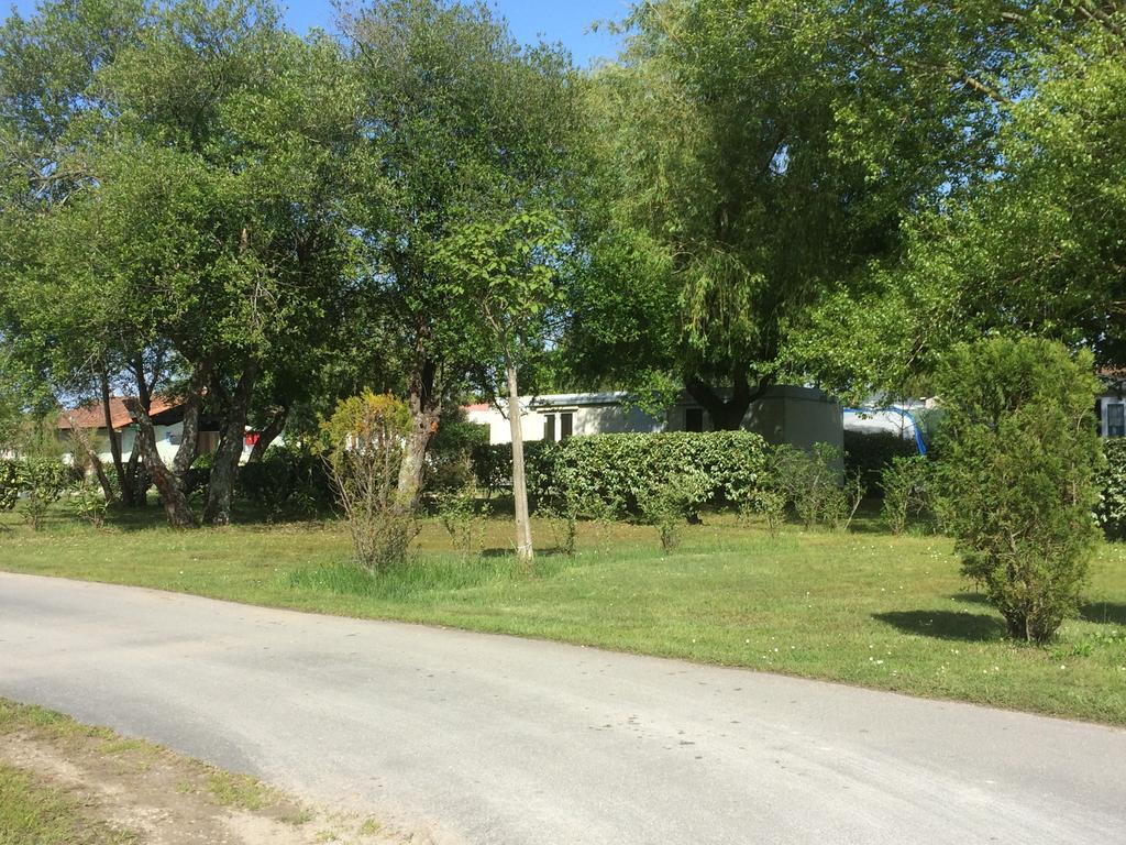 Camping Mussonville Soulac-sur-Mer Exterior photo